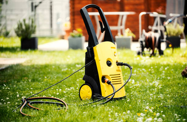 Best Driveway Pressure Washing  in Marine City, MI